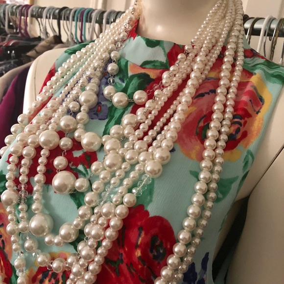 Beautiful Pearls of course! 9 strands of fab! - Picture 2 of 8